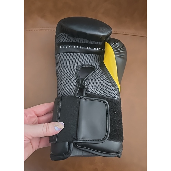 Everlast Black Elite Prostyle Training Boxing Glove 14oz - Right Hand Glove Only - Picture 4 of 5